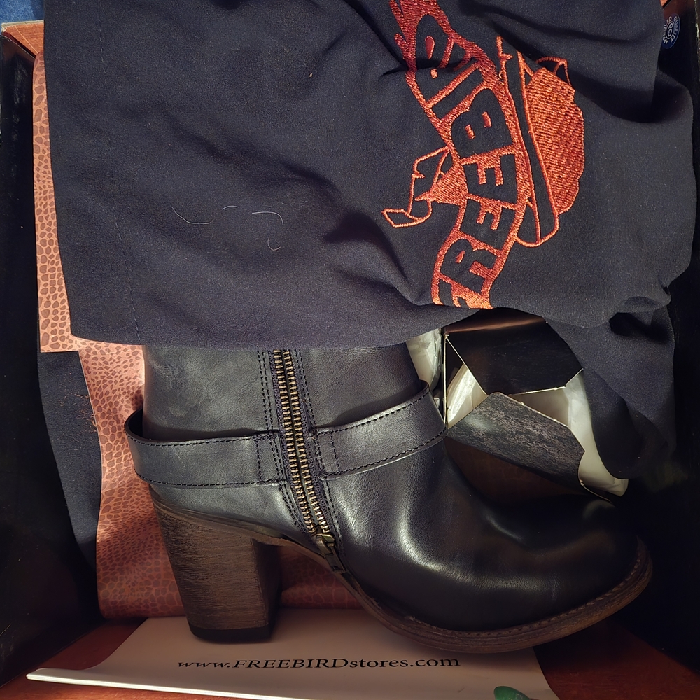 New Leather FREEBIRD Boots 9 - Picture 2 of 6